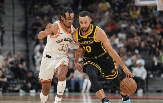 九游娱乐APP-关于风云突变!拜仁慕尼黑今晨扳平良机,NBA常规赛版图或变,管理层满意,更衣室氛围转暖的信息