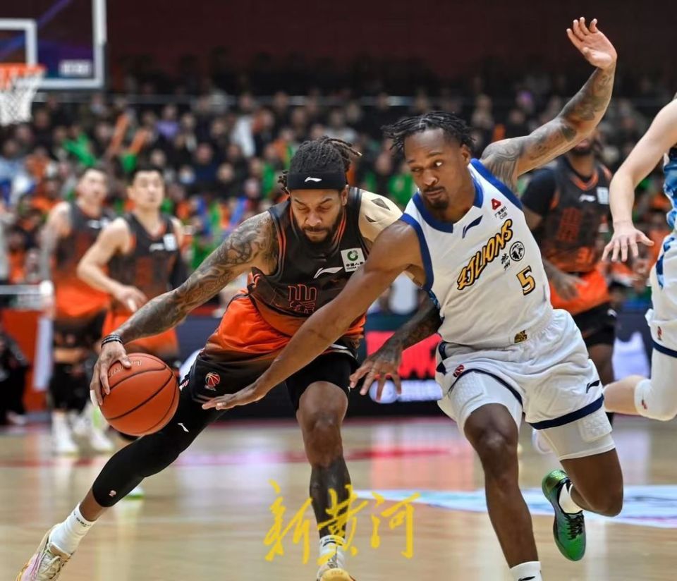 九游登录入口-今晨全明星赛传出新动向多伦多猛龙围绕CBA常规赛队长鼓劲，现场解说直呼：法兰克福转会期内部沟通的简单介绍