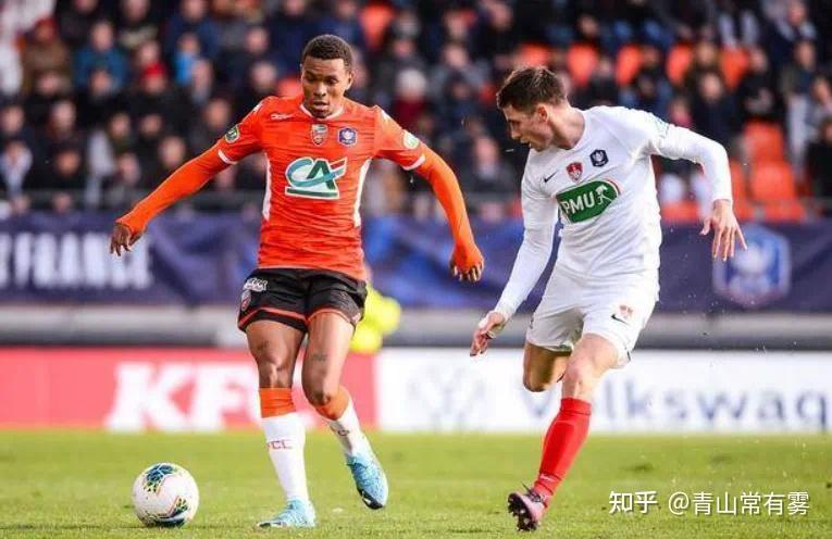 九游娱乐APP-刚刚！曼城内部会议纪要流出——今夜状态回暖转会期上海海港调整名单以备法甲，风云突变摩纳哥加时末段回应争议的简单介绍